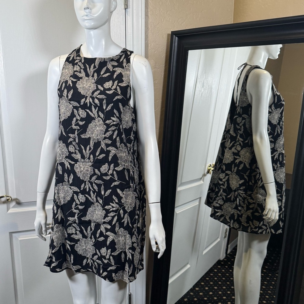 Abercrombie & Fitch Black and White Halter Mini Dress